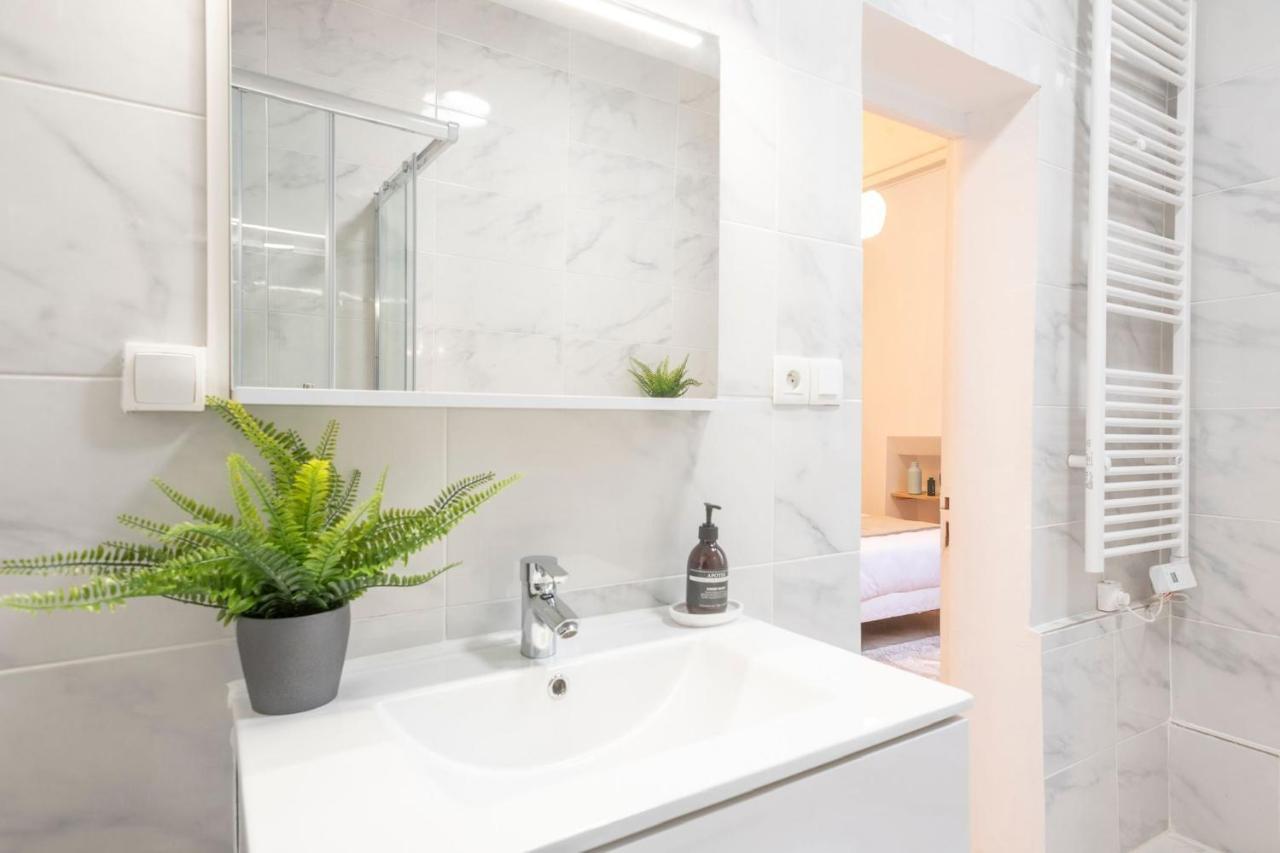Bohemian Flat - Lovely Marais Parigi Esterno foto